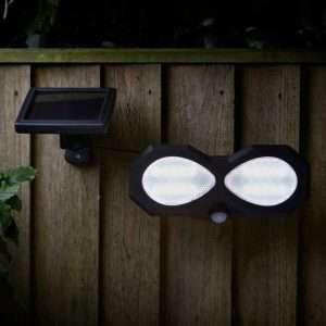 Smart Garden LED Solar Powered PIR Security Light 200L (1007000)