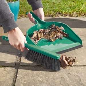Useful Yard Pan & Brush